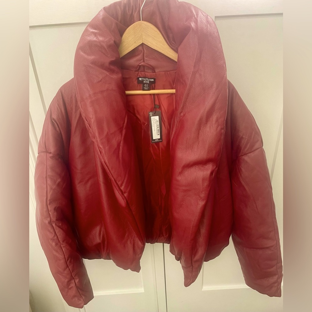 Brand new, Burgundy Exaggerated Collar PU Cropped Puffer Coat. US size 10.
